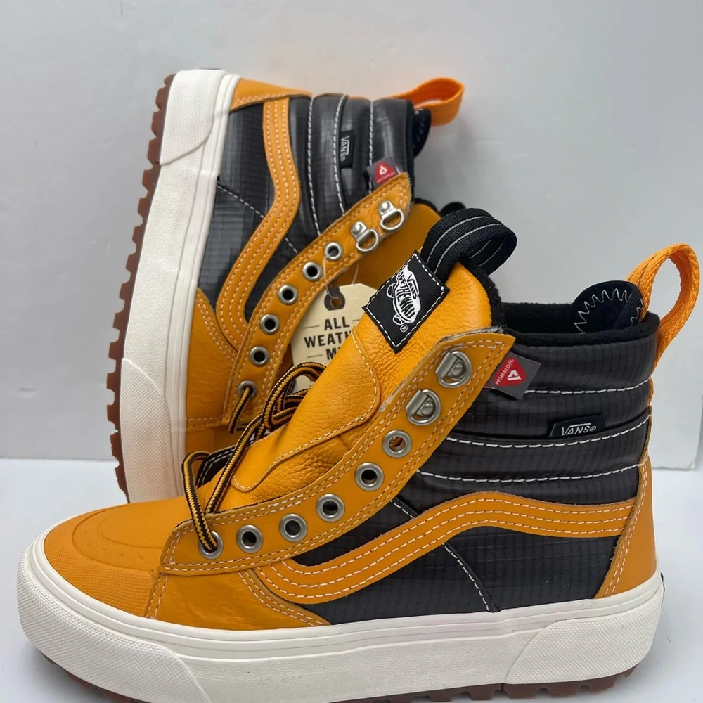 Vans Men’s Sk8-Hi Mte 2.0 Dx (Mte) Apricot/Black Boots
VN0A4P312NF
All Weather - Picture 3 of 16